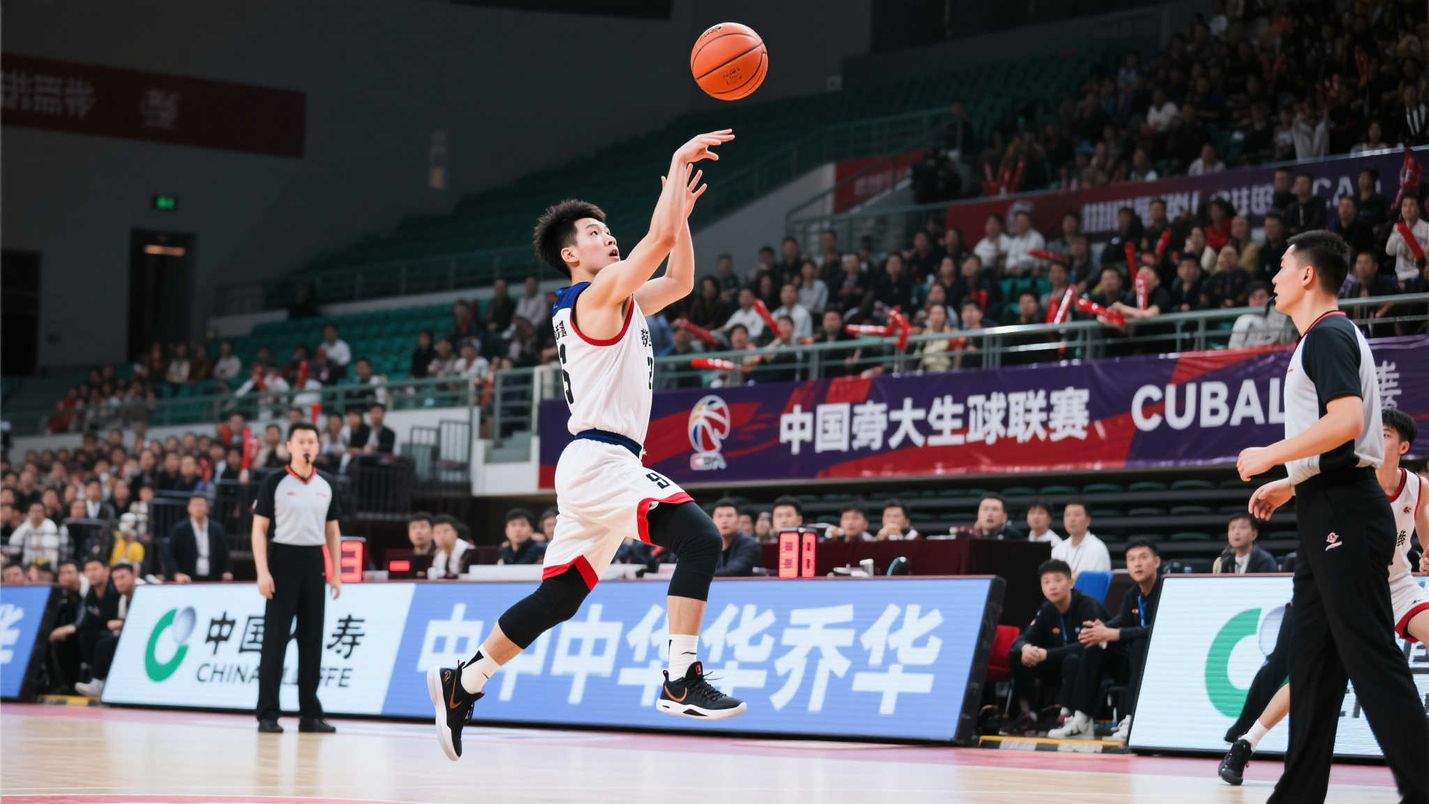 每一次篮球场上的高光时刻都因其独特而让人难忘，而在